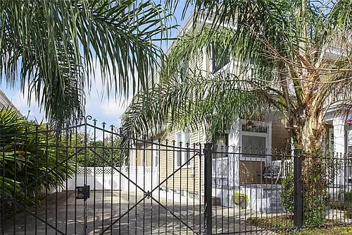 2308 Jena St Photo 1
