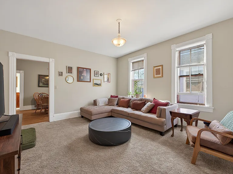 230 College Ave NE — Photo 3