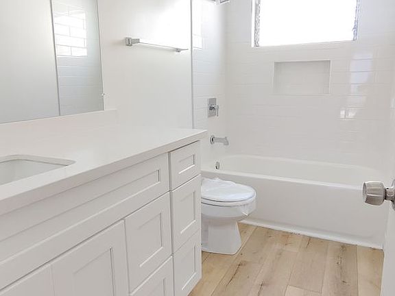 5th image of 3820 Frances Ave APT 7