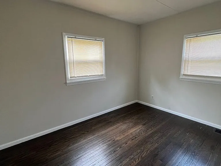 1431 Lincoln Dr — Photo 9