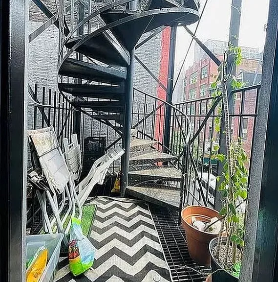 852 10th Ave #4 — Photo 8