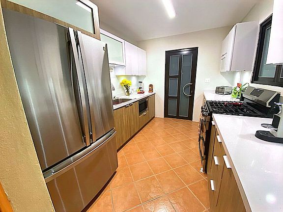 2nd image of Club Villa #66