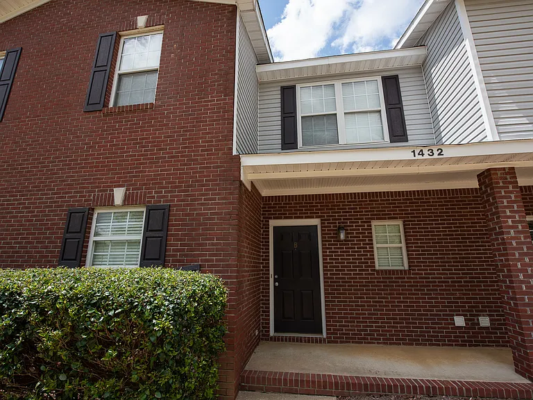 1432 S Donahue Dr #B — Photo 14