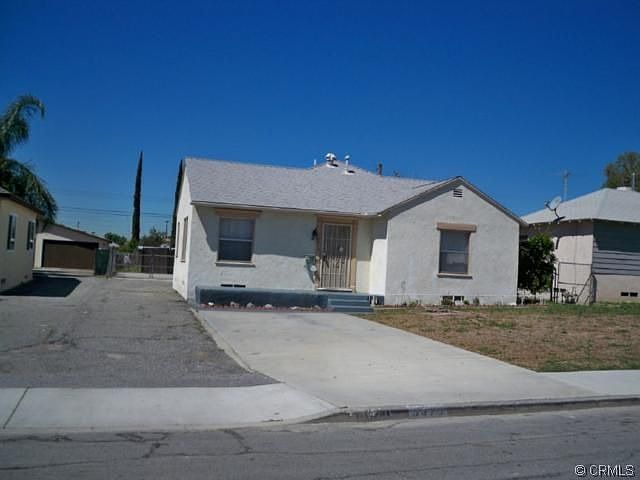 1st image of 8870 Nuevo Ave