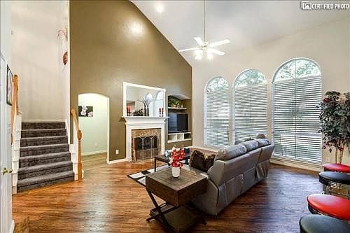 5th image of 6934 Mesa Dr