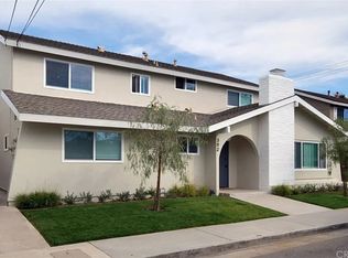 392 Woodland Pl #C, Costa Mesa, CA 92627