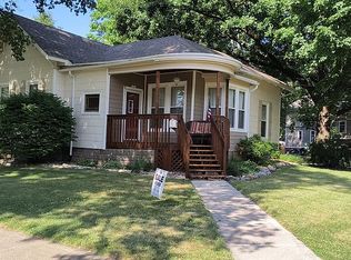 201 E 1st St, El Paso, IL