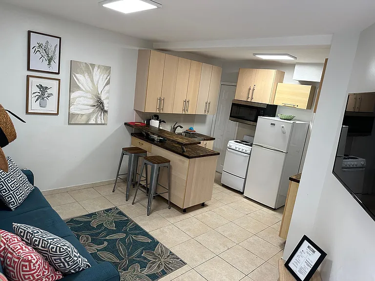 300 Georgia St #4B — Photo 6