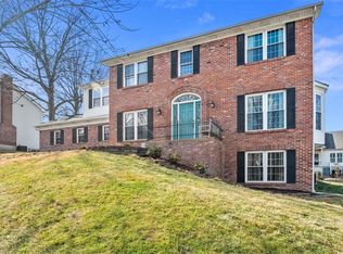 13015 Barrett Crossing Ct, Saint Louis, MO 63122