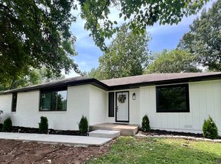 2451 S Camber Ave, Springfield, MO 65809