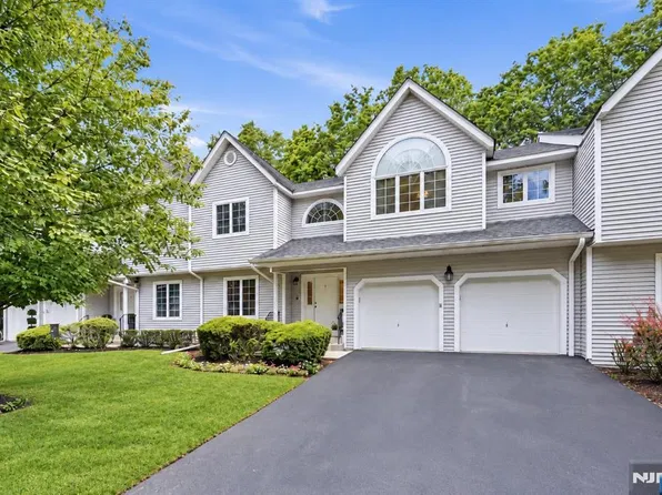3 Drake Drive #3, Hillsdale, NJ 07642