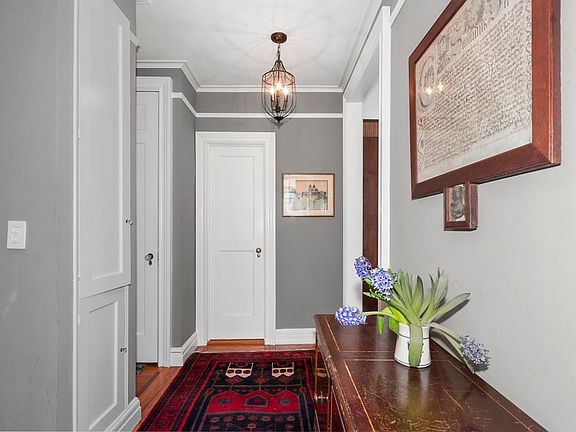3rd image of 130 W 16th St APT 65