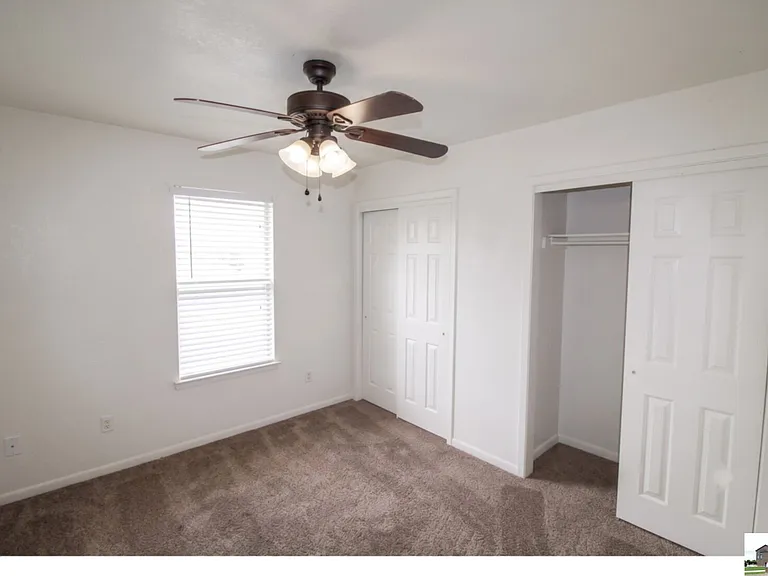 2412 Skylark Cir — Photo 10