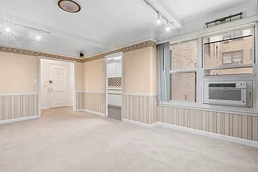 70 Remsen Street, #2I