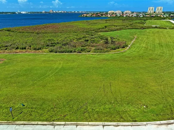 1709 4th St E #224, Palmetto, FL 34221