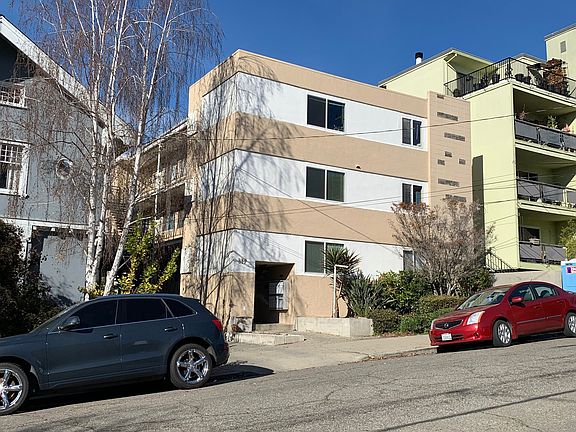 3rd image of 317 Warwick Ave APT 304