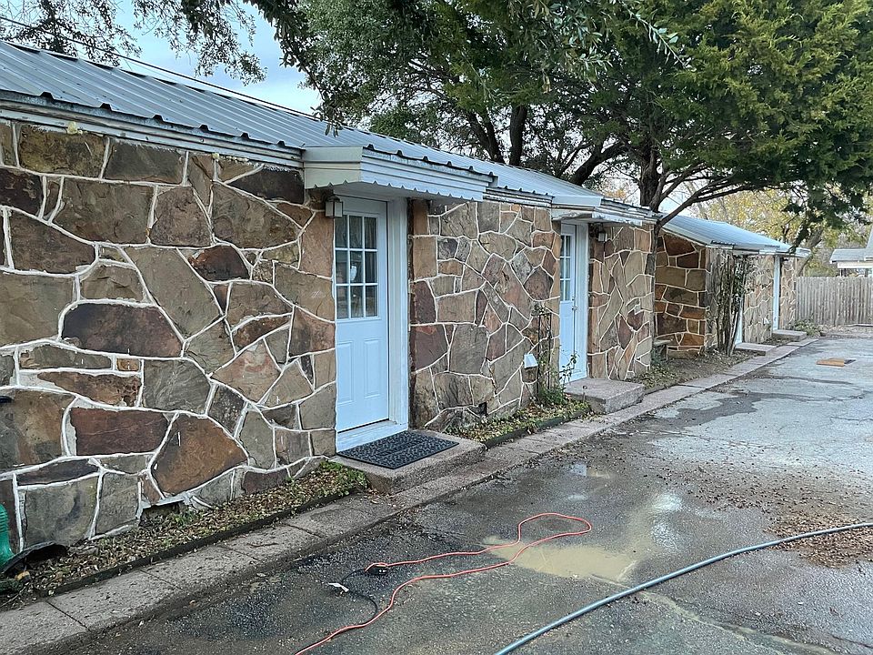 1st image of 1201 E Wise St #1