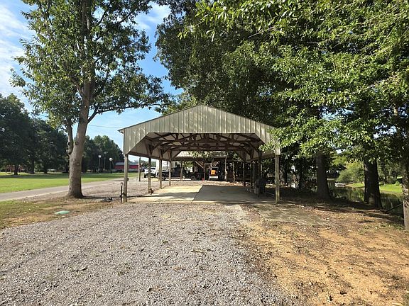 2nd image of 431 Pevahouse Camp Cir