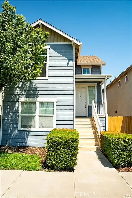 2 bed, 1275 sqft, $2,300 — Photo 1