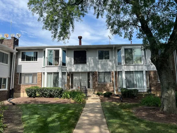 2800 Mitchell Dr APT 3, Woodridge, IL 60517