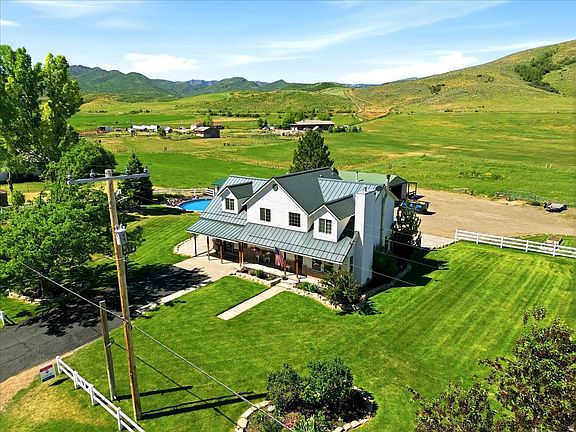 4th image of 2780 S Morgan Valley Dr