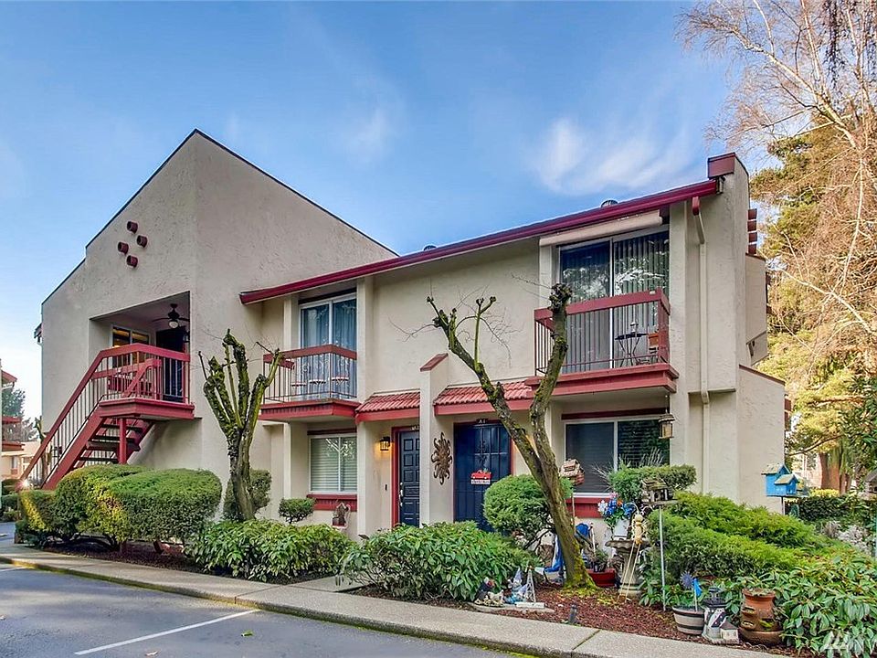1st image of 328 9th Ave SE APT A3