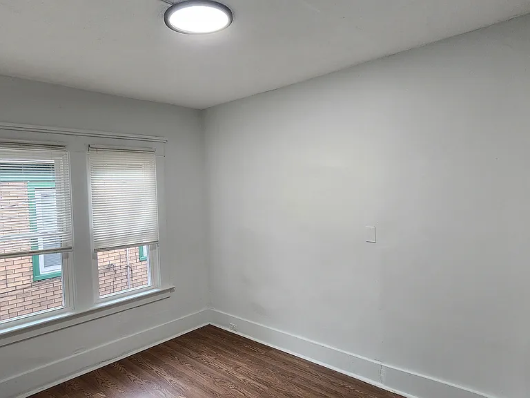 192 Lisbon Ave #1 — Photo 7