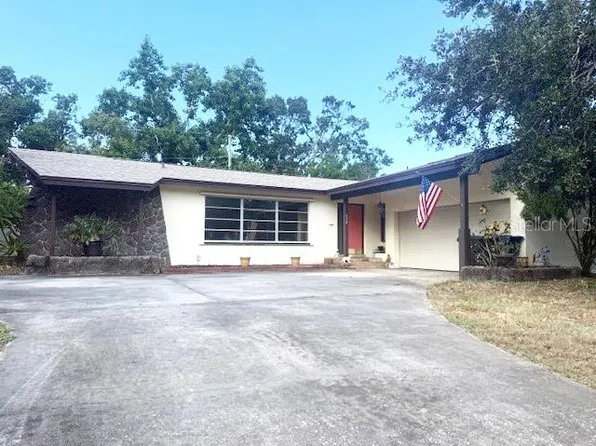 650 Pinecrest Dr, Largo, FL 33770