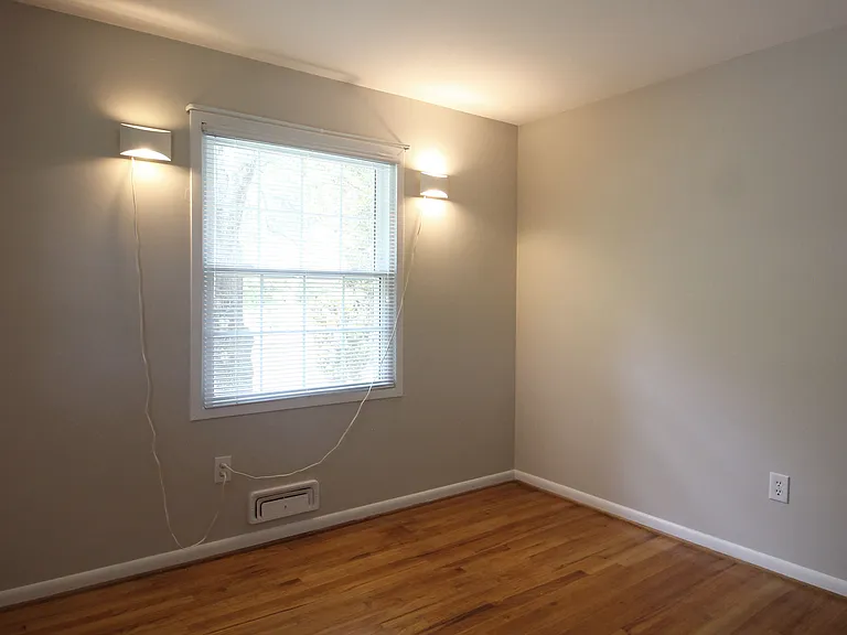 6211 Duntley Ct — Photo 11