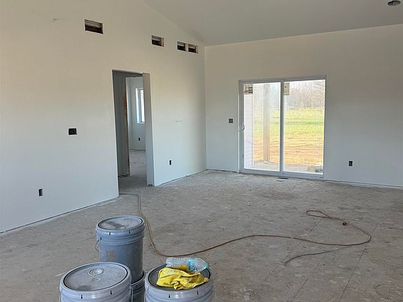 3rd image of 10073 Inwood Rd