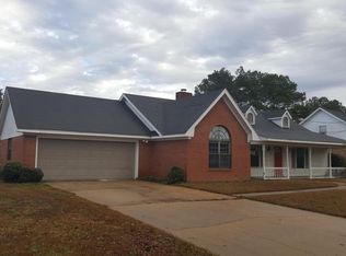 39 E Swoope Dr, Columbus, MS 39702