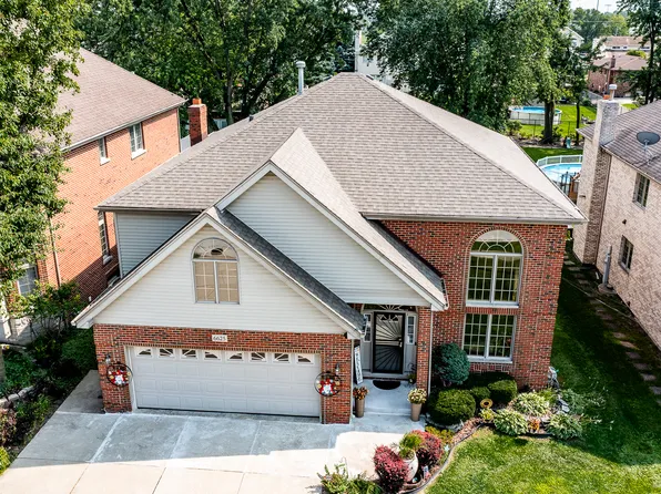 6625 W 91st Pl, Oak Lawn, IL 60453