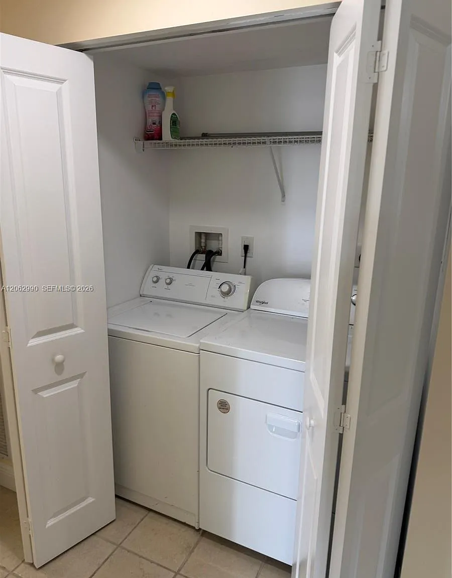 Vue At Brickell Condo — Photo 4