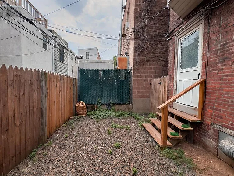 1832-34 Callowhill St #B — Photo 18