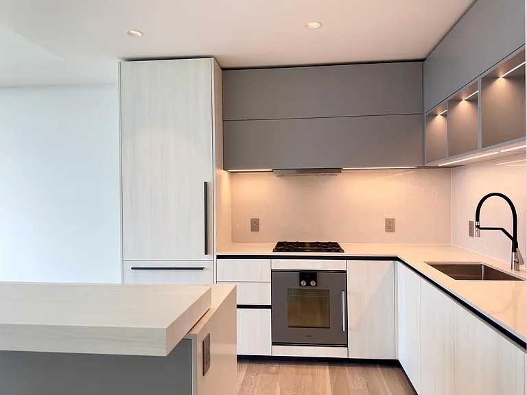 889 103rd Ave NE #1602 — Photo 3