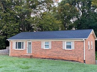 124 Center Cir, Mocksville, NC 27028