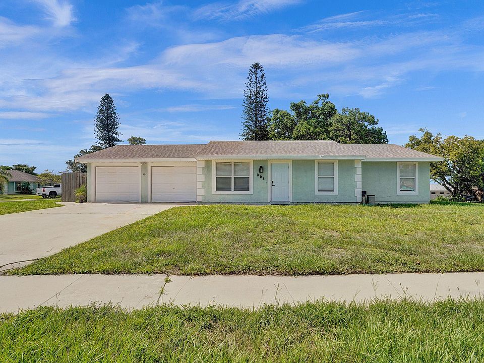 1st image of 303 NE Solida Circle