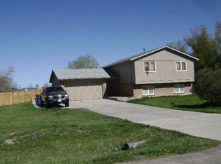 2127 Yellow Creek Rd, Casper, WY 82604