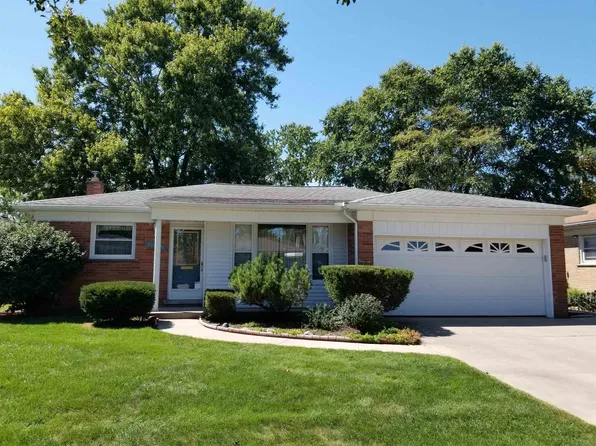 27529 Roan Dr, Warren, MI 48093