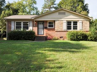 3808 Topsfield Rd, Charlotte, NC 28211