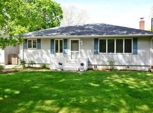 126 Parkside Ave, Miller Place, NY 11764