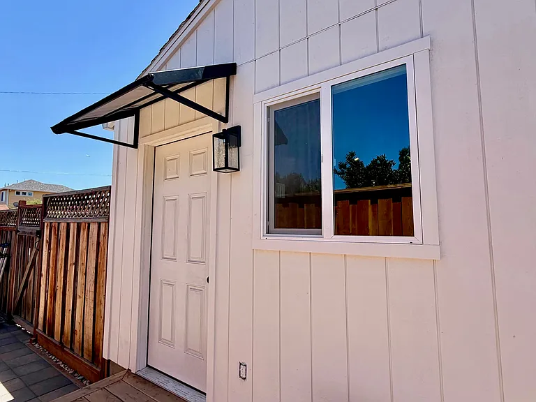 354 Fuller Ave #B — Photo 3