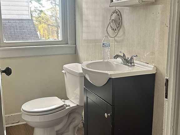 4th image of 31 E Main St #1