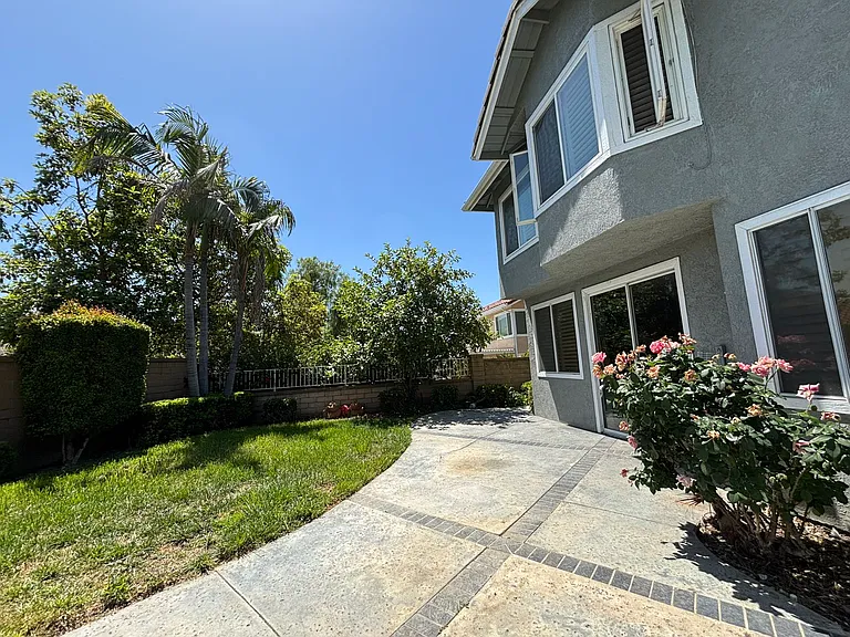 5530 Elderberry Ln — Photo 33