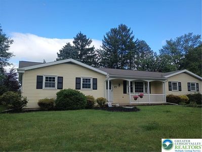 6059 Clubhouse Ln, Allentown, PA, 18106