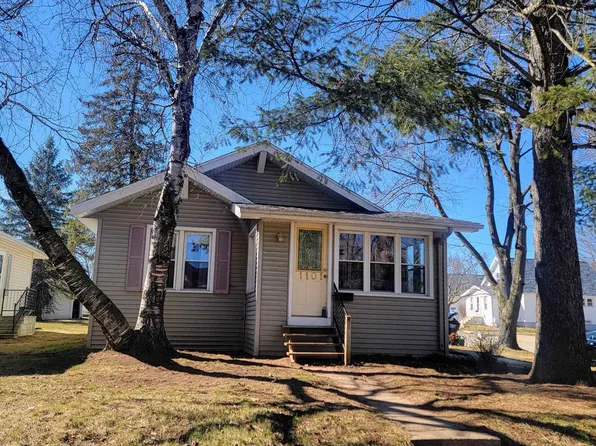 1101 Algoma St, New London, WI 54961