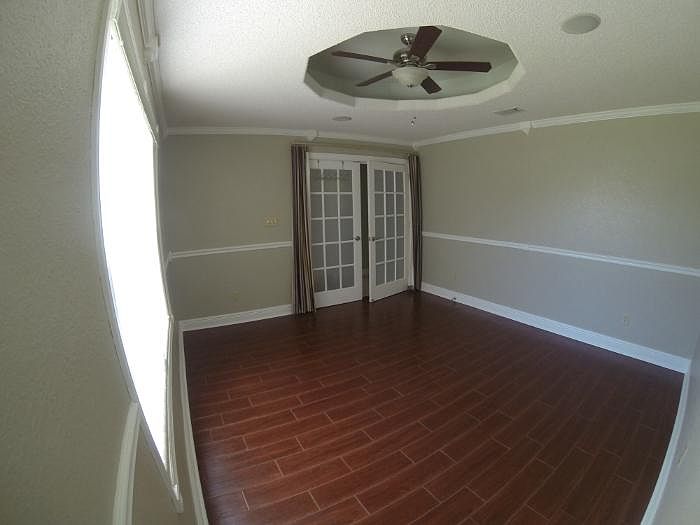2nd image of 302 Shorewood Ct