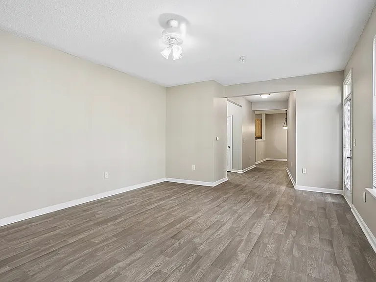 Heritage Station Apartments — Photo 11