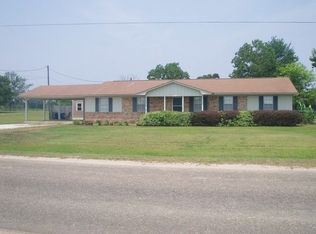 64 Beacon Ln, Atmore, AL 36502