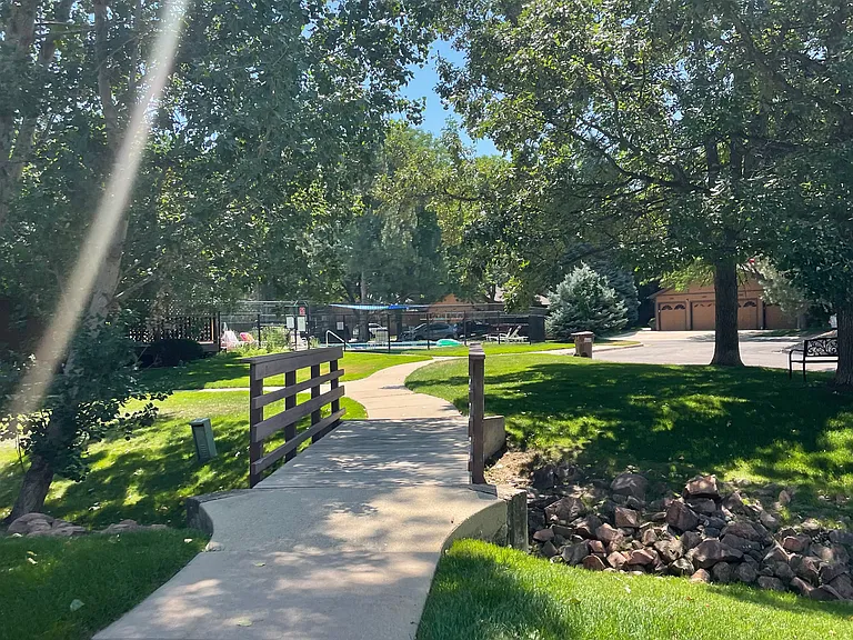 Exterior walkway